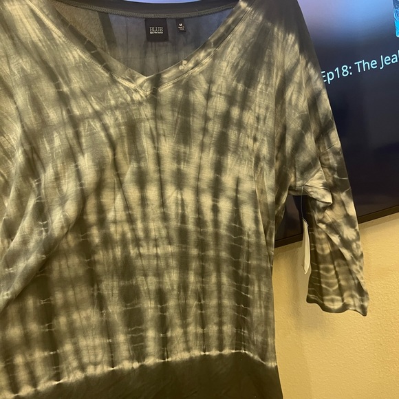 BLUE by Saks Fifth Avenue Tye Dyed tunic - Picture 4 of 8